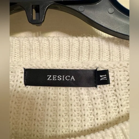 Women’s Long Sleeve Crew Neck Sweater - Picture 3 of 3